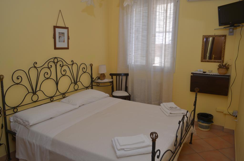 Ansise Guest House Lido di Noto Bagian luar foto